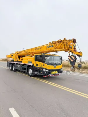For Hire Cranes and Forklifts for Heavy Lifting