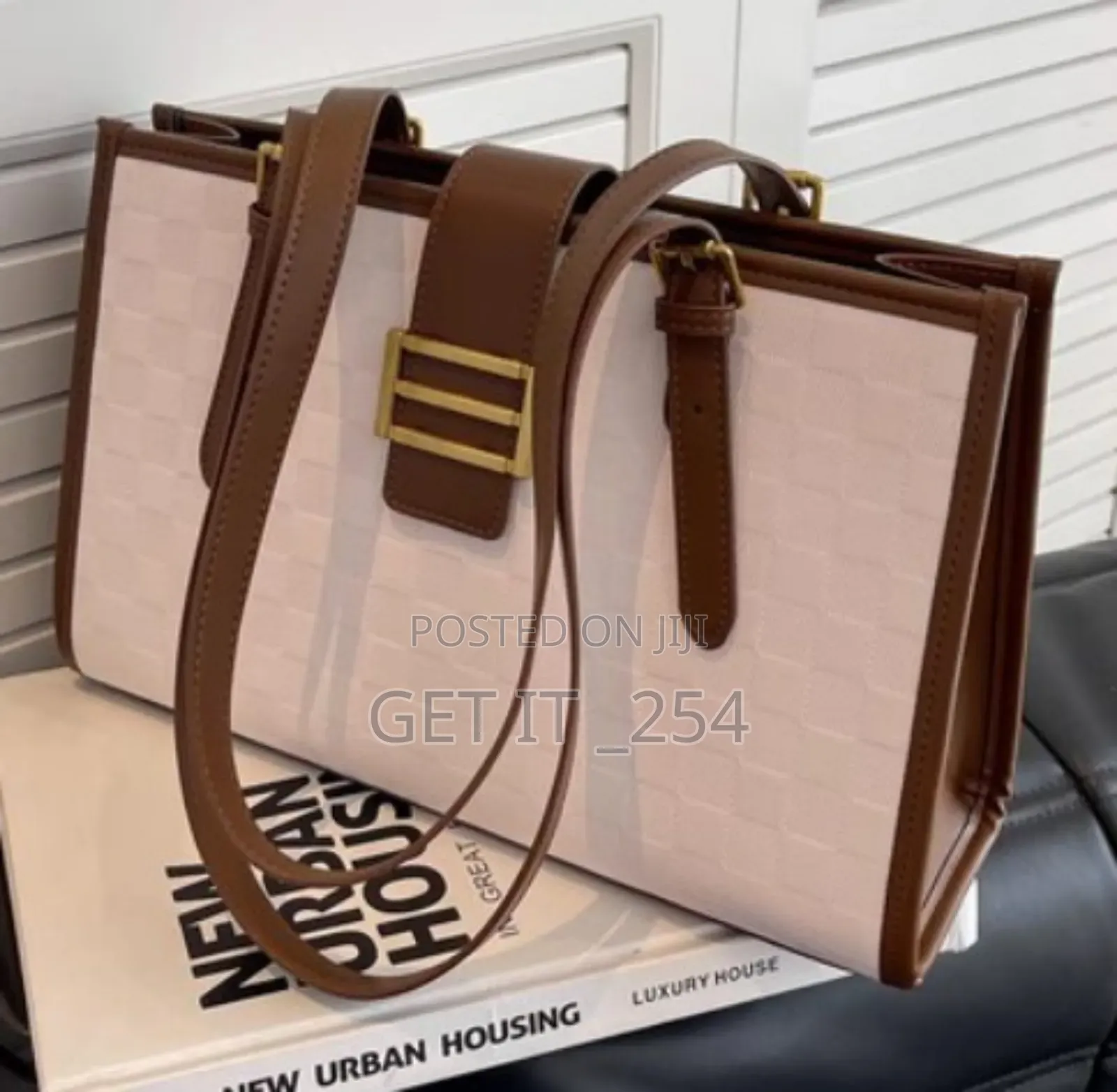 Quality 🥰 
New Inn Tote Bag
3 Colours Available