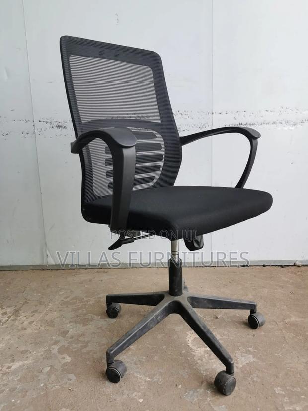 Adjustable Height Task Chair
