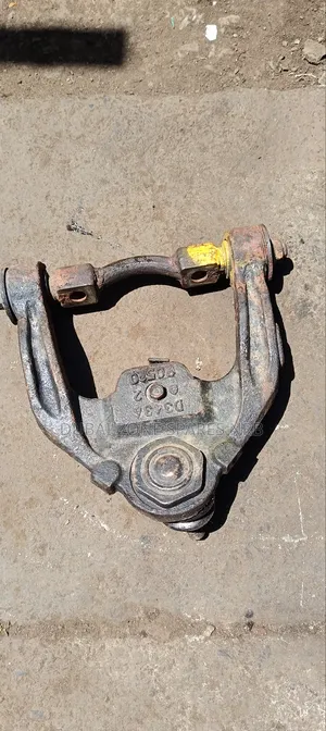 Upper Control Arms Isuzu Elfu.