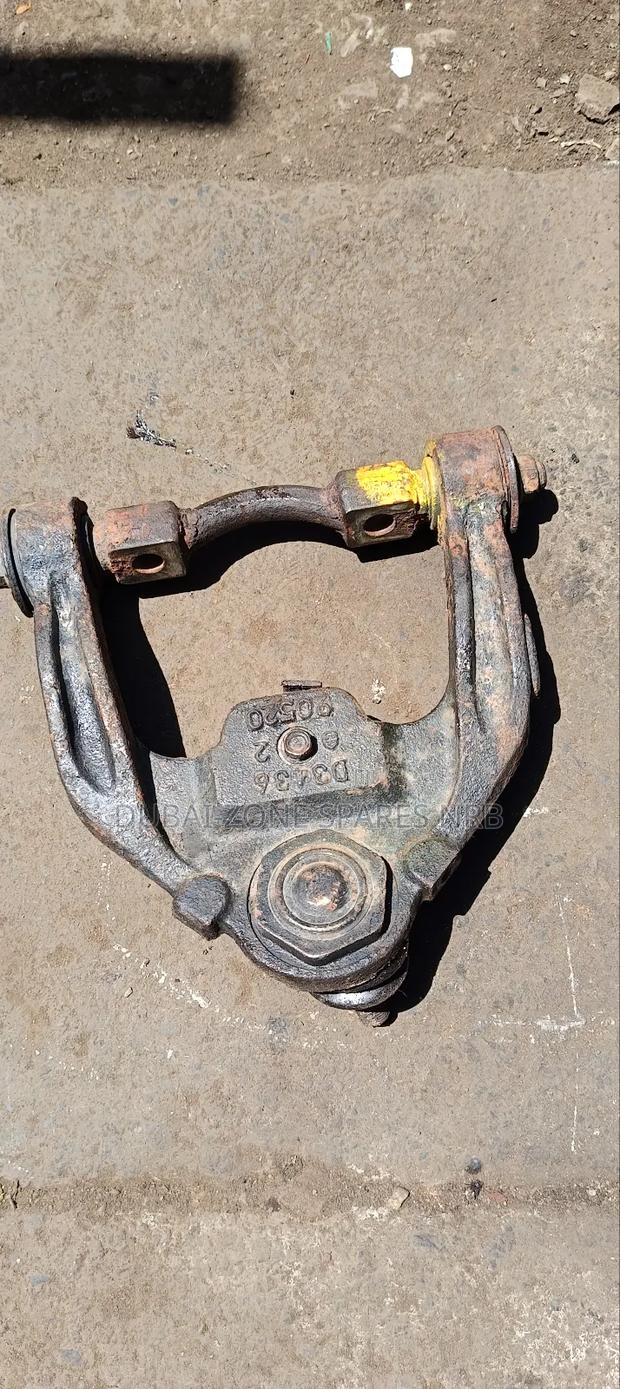 Upper Control Arms Isuzu Elfu. - thumbnail 3