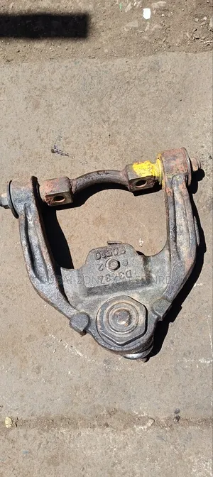Upper Control Arms Isuzu Elfu.