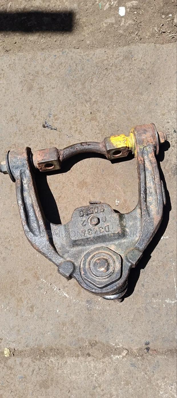 Upper Control Arms Isuzu Elfu. - thumbnail 4