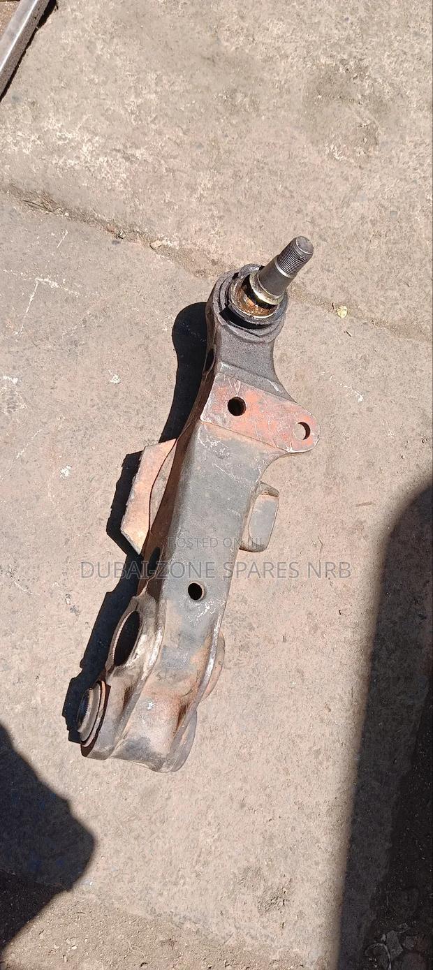 Lower Control Arms Isuzu Elfu. - thumbnail 3