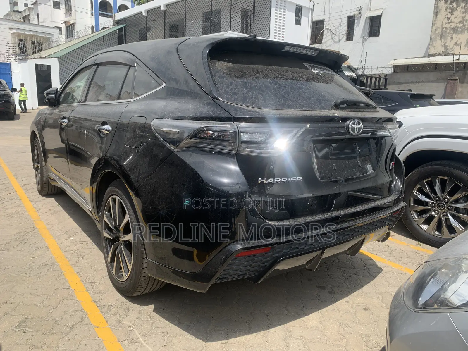 Toyota Harrier 2.0 Turbo 4WD 2017 Black