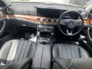 Mercedes-Benz E400 2017 Black