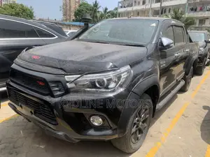Toyota Hilux SR5+ 4x4 2017 Black