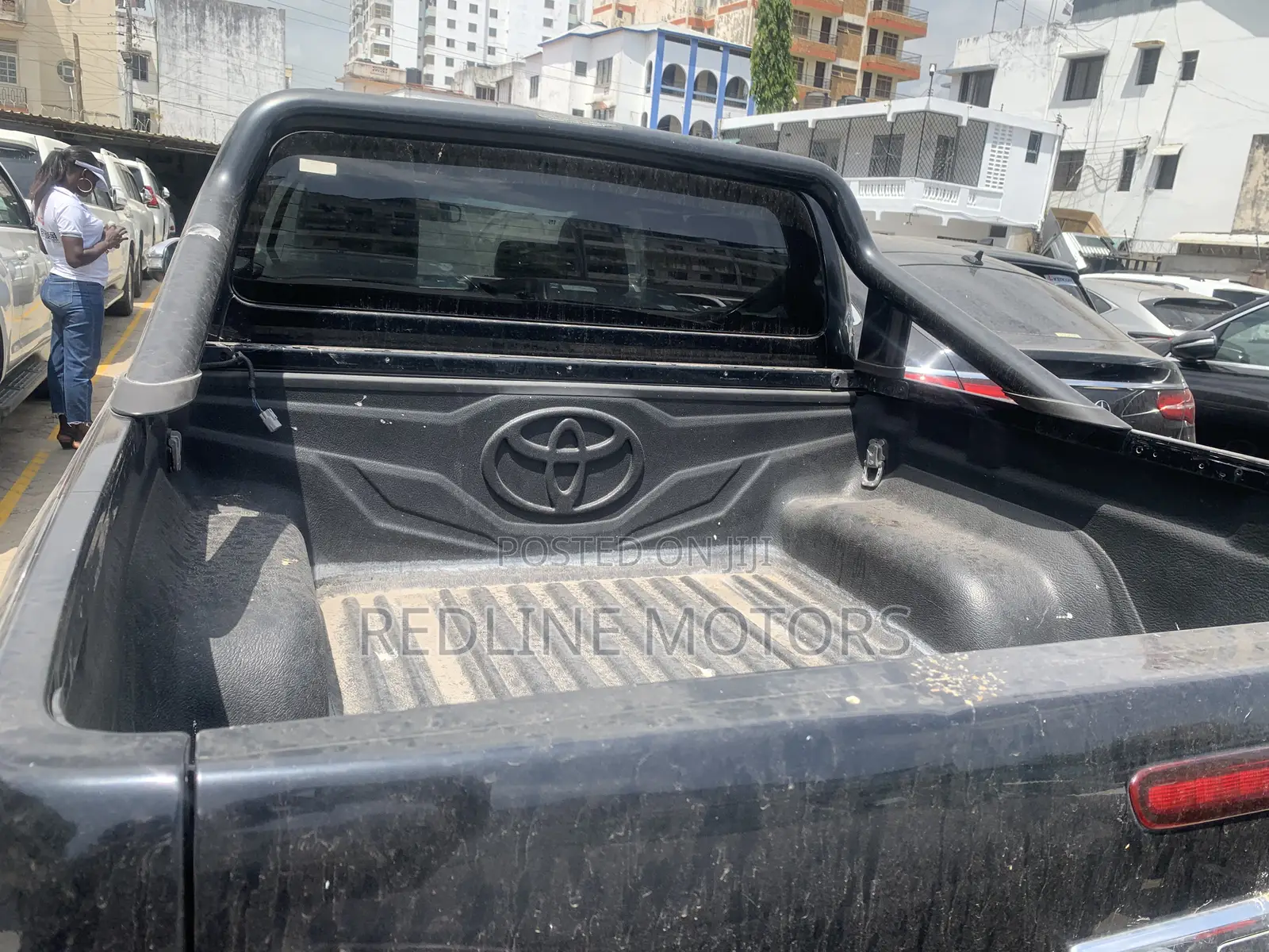 Toyota Hilux SR5+ 4x4 2017 Black