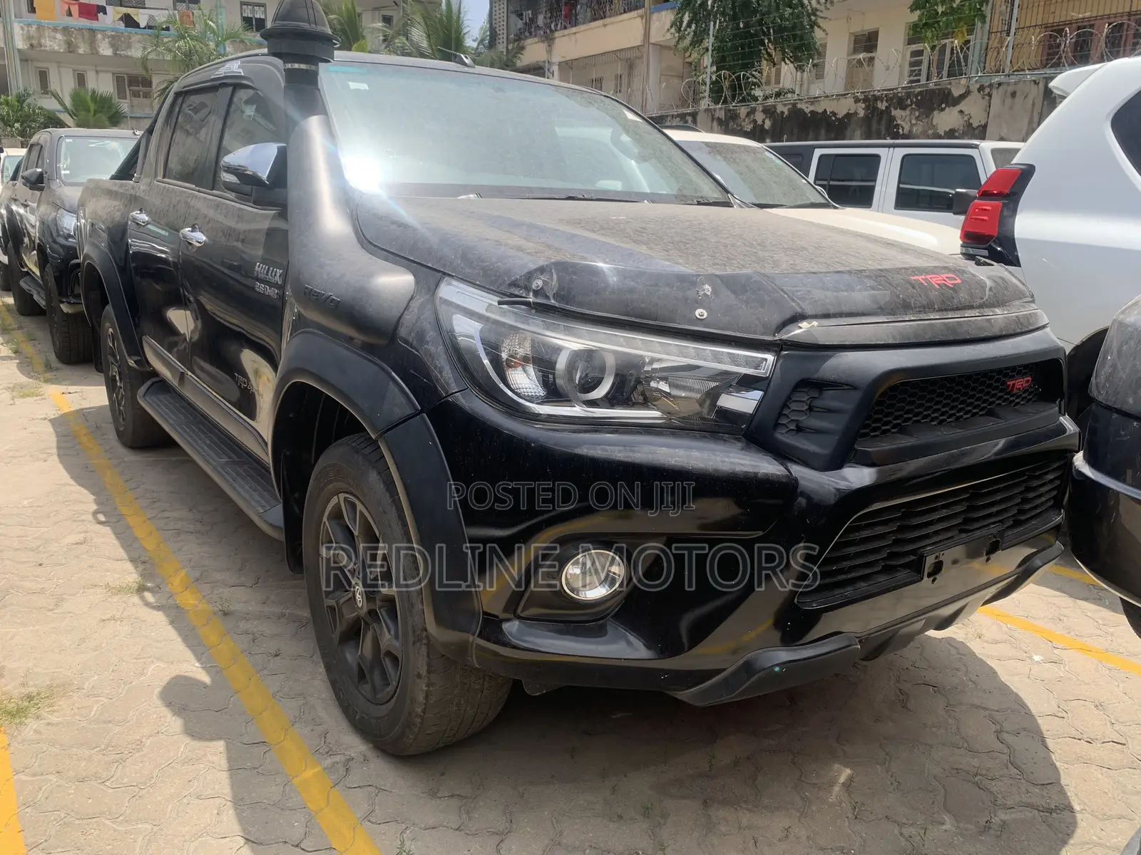 Toyota Hilux SR5+ 4x4 2017 Black