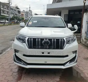 Toyota Land Cruiser Prado 2.7 2018 White