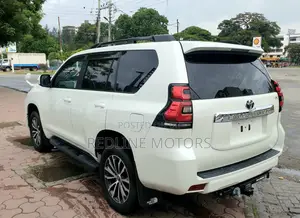 Toyota Land Cruiser Prado 2.7 2018 White