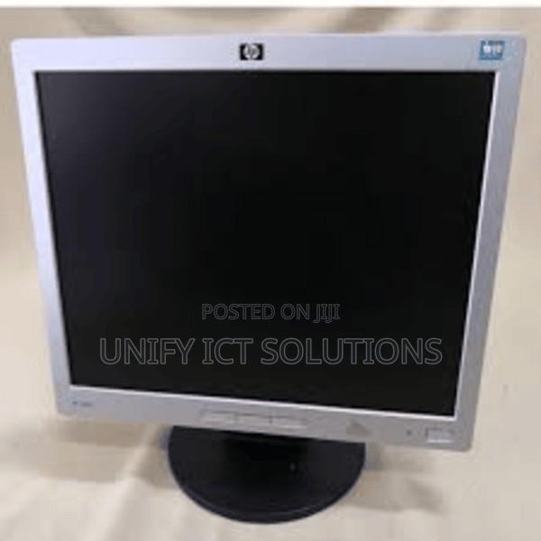 HP 17′′Inch Square Monitor