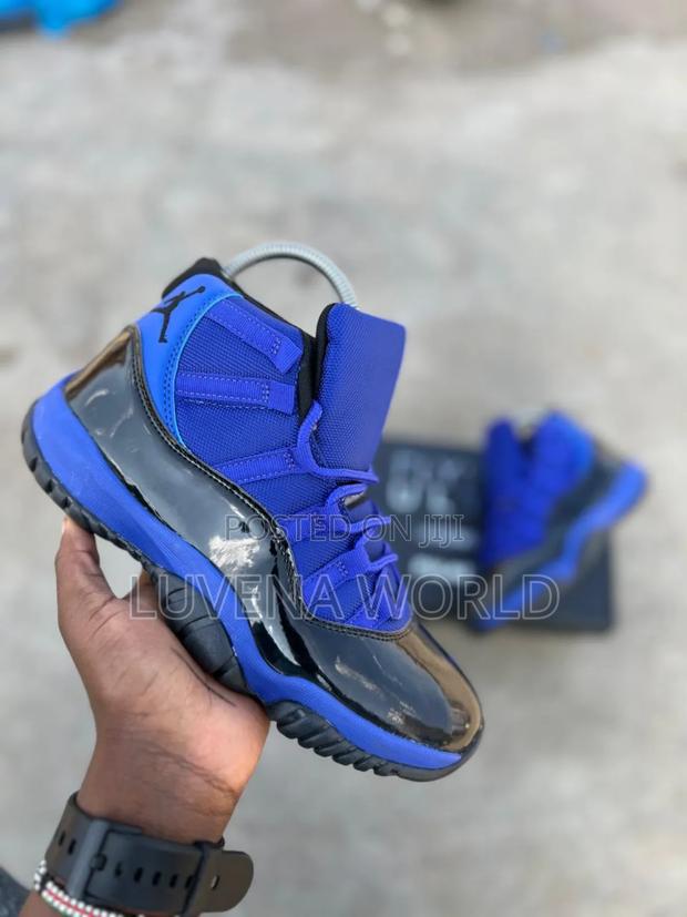 Multicoloured Jordan 11 - thumbnail 3
