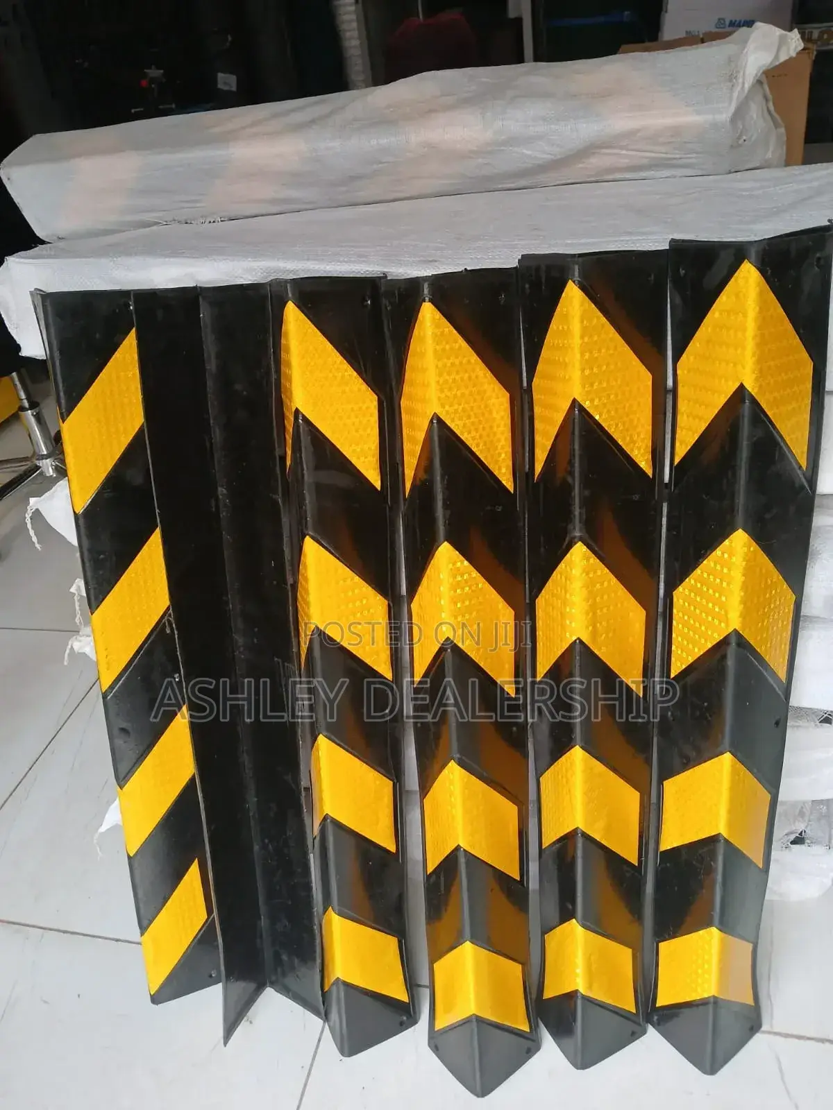 Rubber Corner Guard /Parking Pillar Rubber Corner