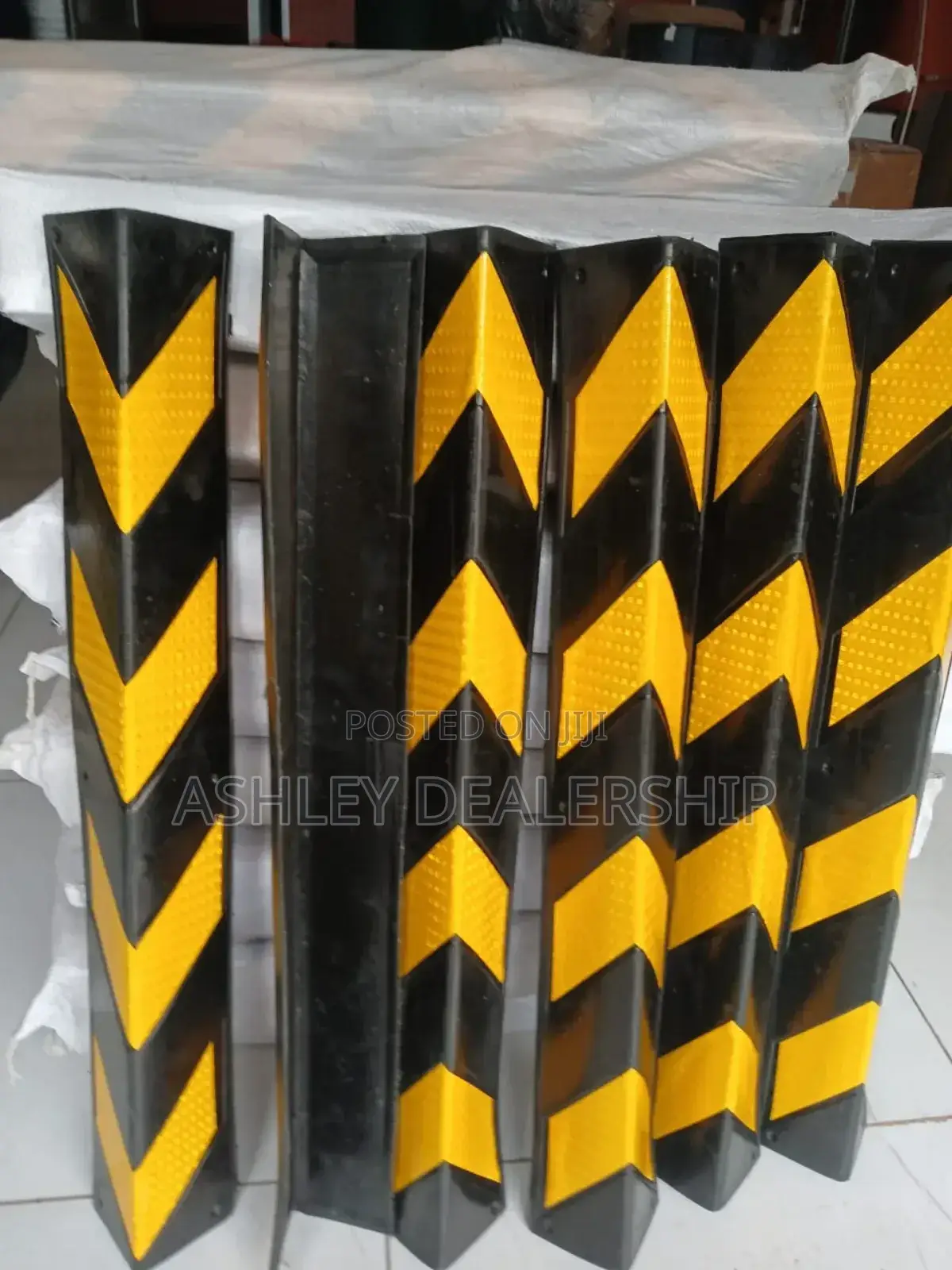 Rubber Corner Guard /Parking Pillar Rubber Corner