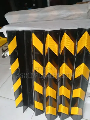 Parking Pillar Rubber Corner/Rubber Corner Guard