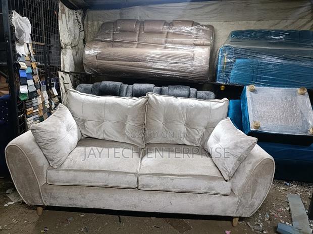 Modern 3 Seater Sofa - thumbnail 2