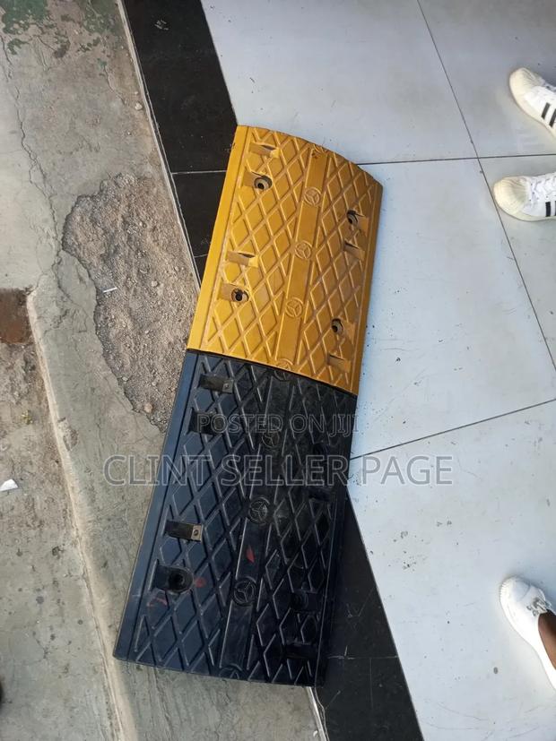 Reflective, Speed Bumb Rubber. - main view