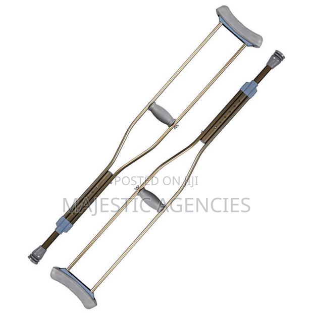 Adjustable Height Underarm Crutches - main view