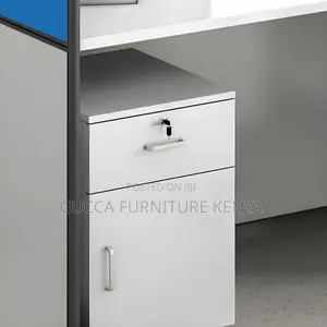 Workstations:6-Way Rectangular White Desktop Workstation