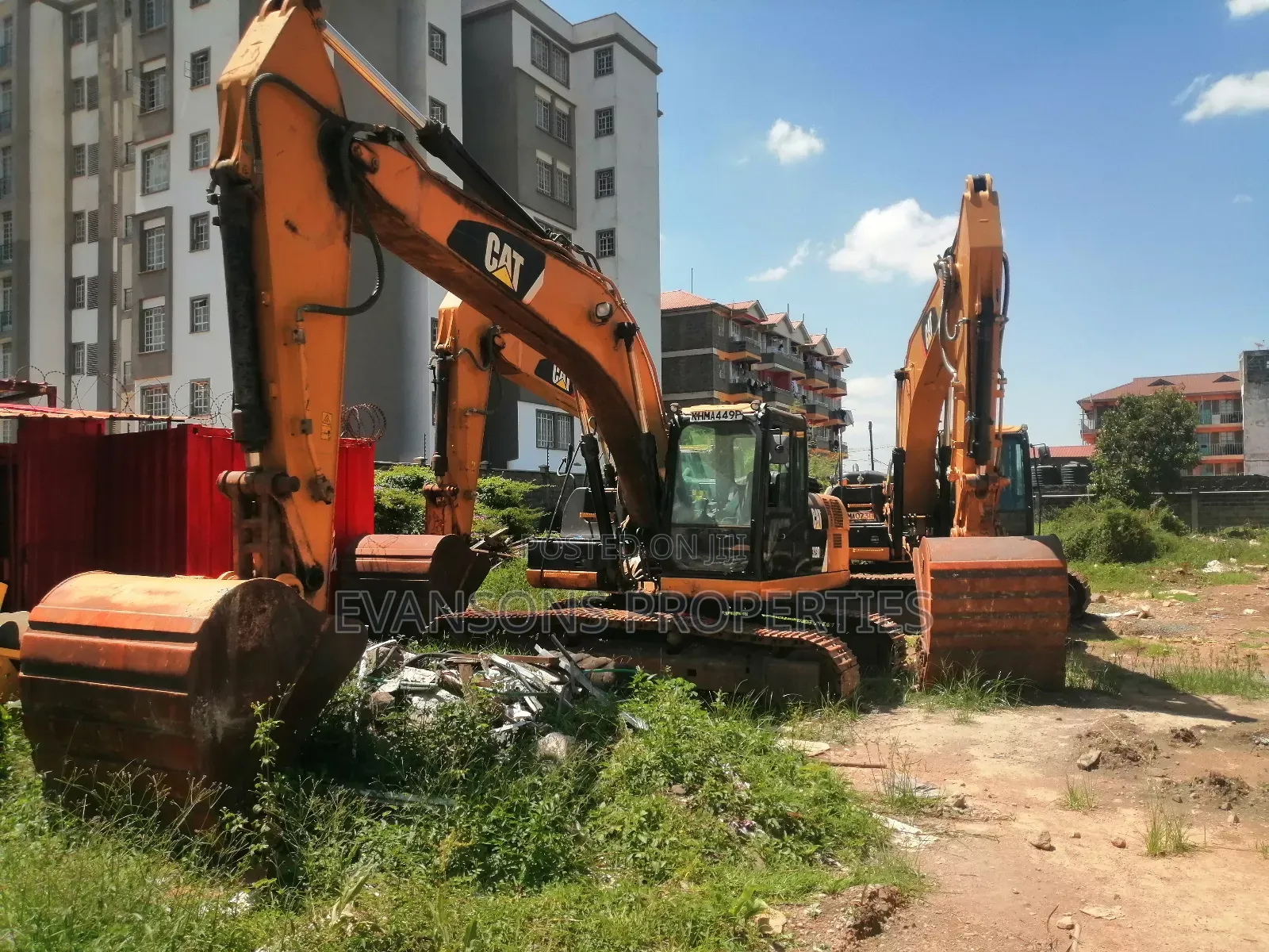 Excavators, Backhoe, Wheeloader, Bobcat And Grader For Hire