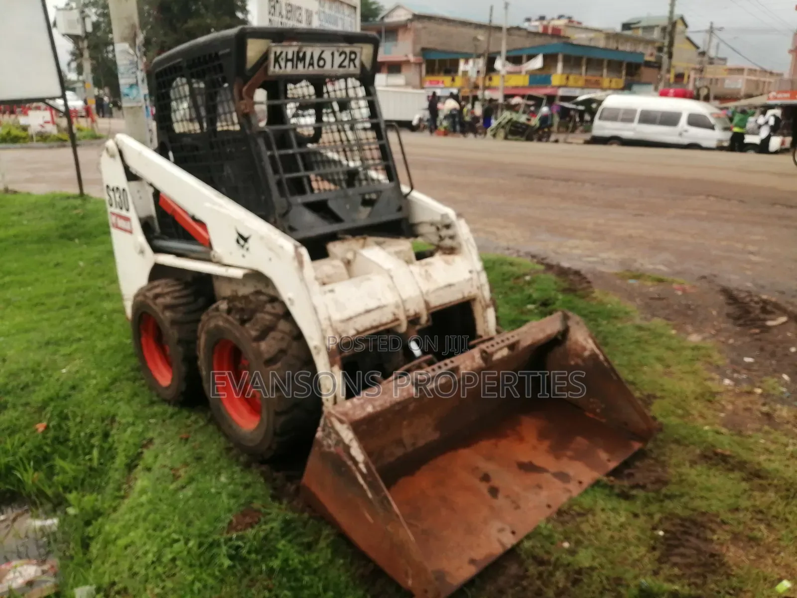Excavators, Backhoe, Wheeloader, Bobcat And Grader For Hire
