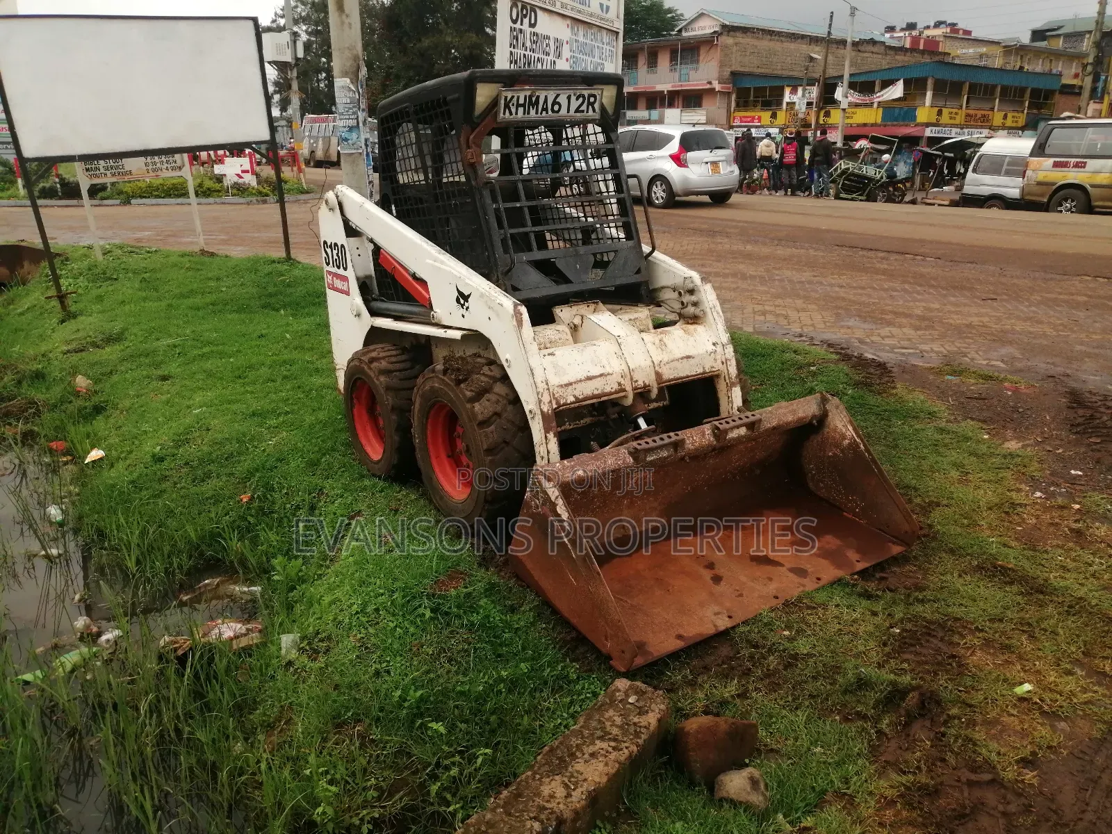 Excavators, Backhoe, Wheeloader, Bobcat And Grader For Hire