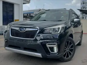 Subaru Forester Premium AWD 2019 Black