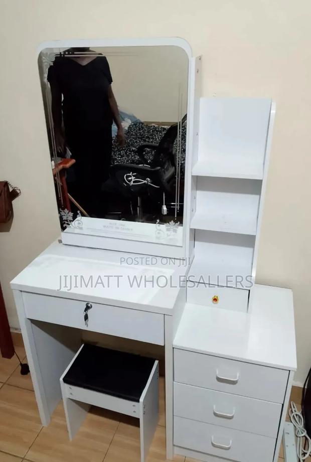Quality Dressing Table Colour White With Sliding Mirror.