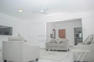 Furnished 3bdrm Apartment in Cement Road, Nyali Mkomani for rent