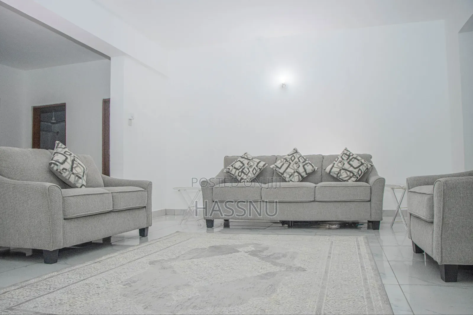 Furnished 3bdrm Apartment in Cement Road, Nyali Mkomani for rent