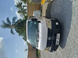 Nissan Caravan (Urvan) 2013 White