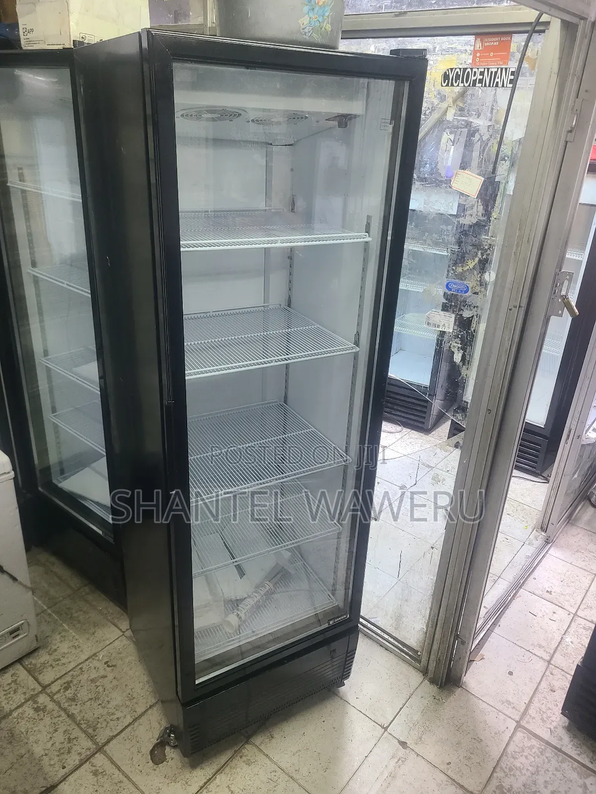 Showcase Refrigerator Display Fridge 600litres