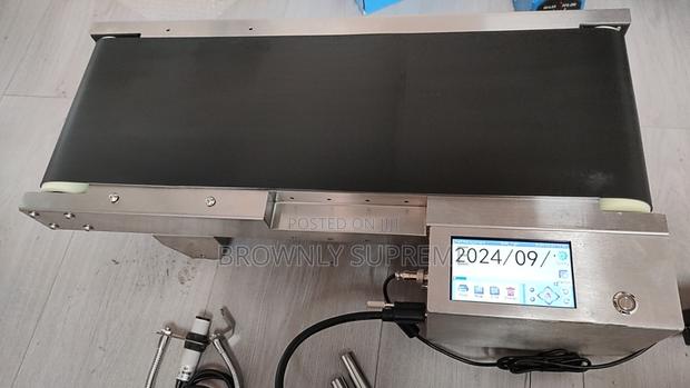 Conveyor Belt Printing Machine With a Level Premium Catridge