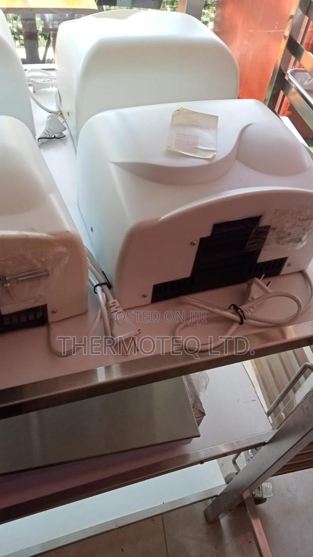 Automatic Hand Drier - main view