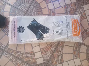 En 388 PVC Gloves Protecta 18"
