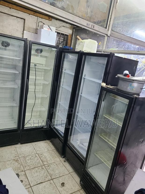 Premier Display Fridge/Showcase - thumbnail 3