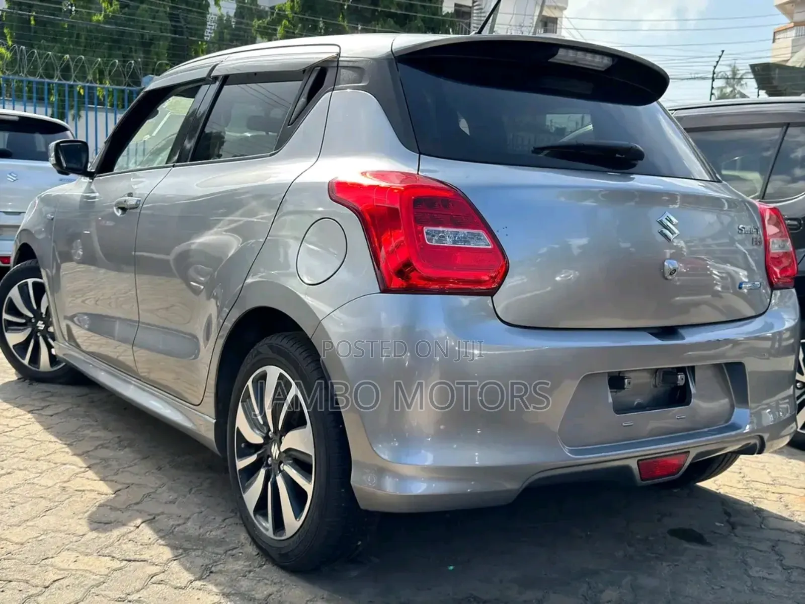 Suzuki Swift 2018 Gray