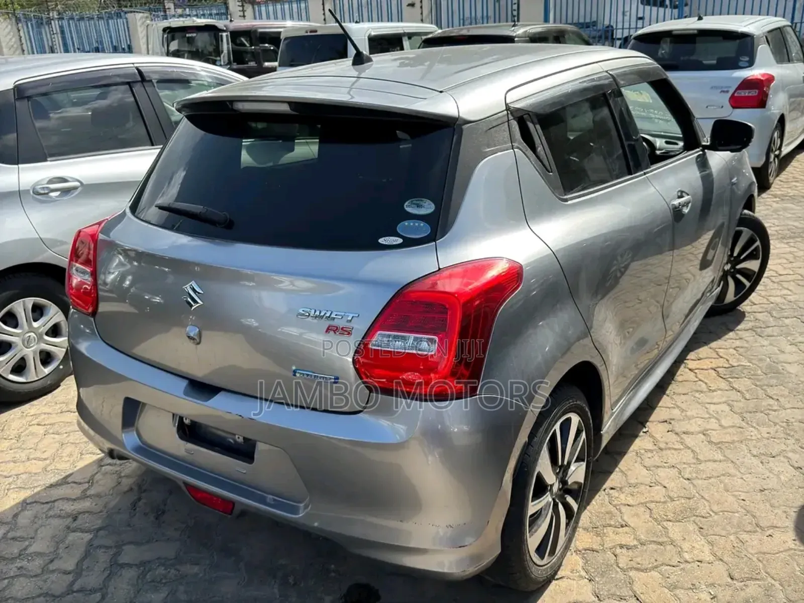 Suzuki Swift 2018 Gray