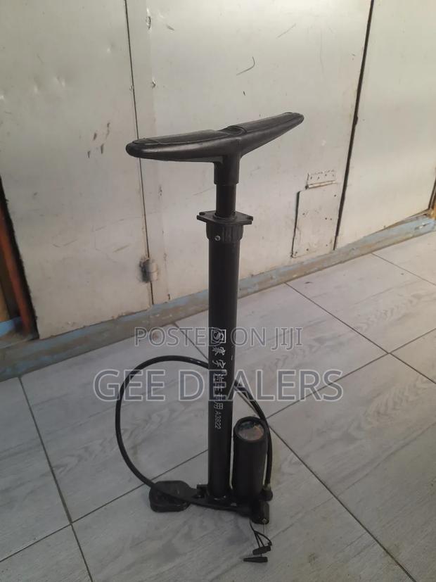 Quality Ball Pressure Pump With Pedal and Gauge