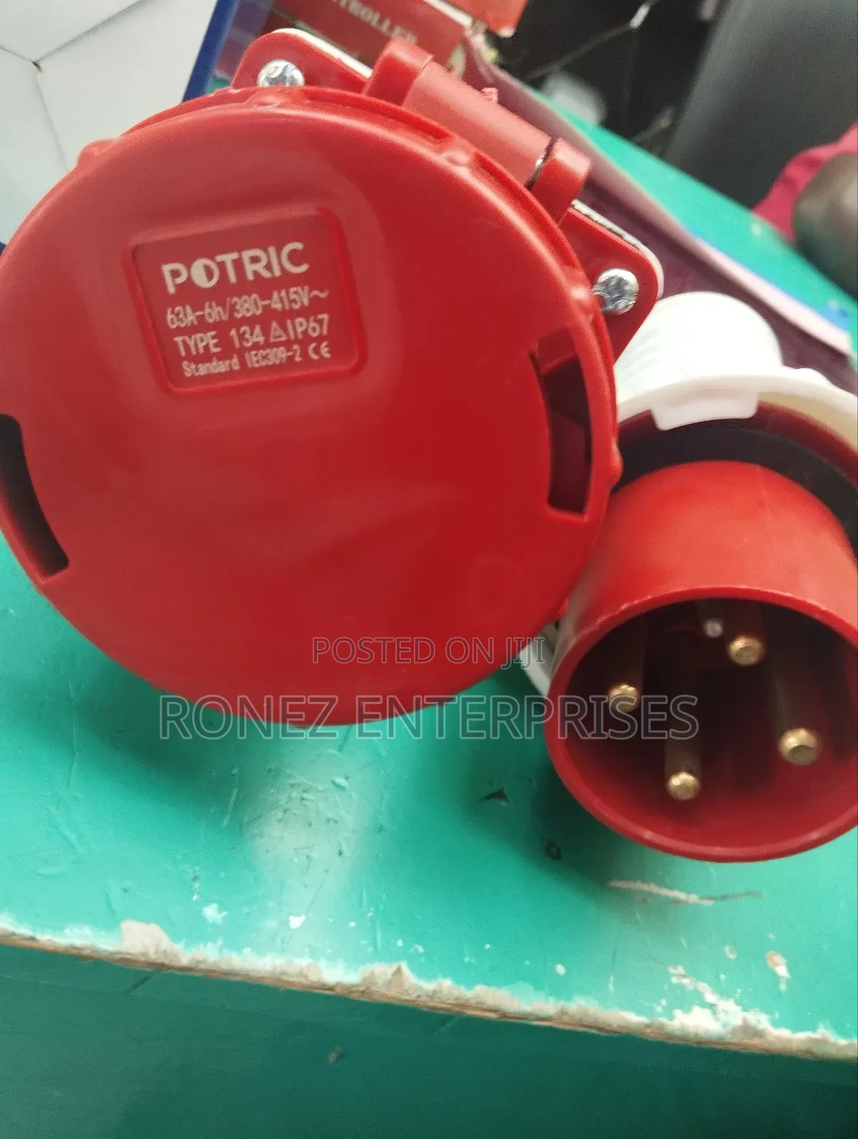 Industrial Socket 63 Amps 4 Pin