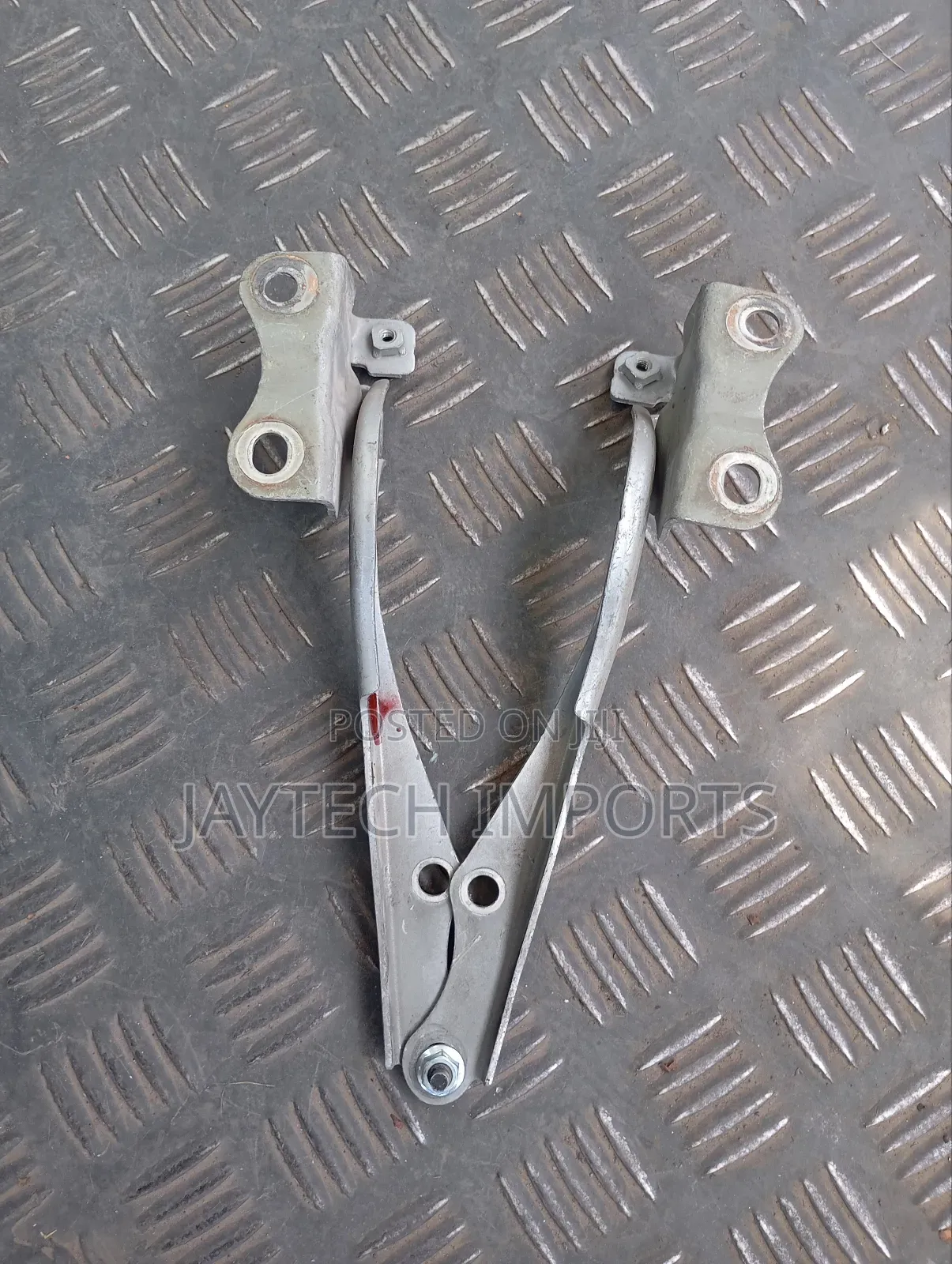 Premio 260 Bonnet Edge