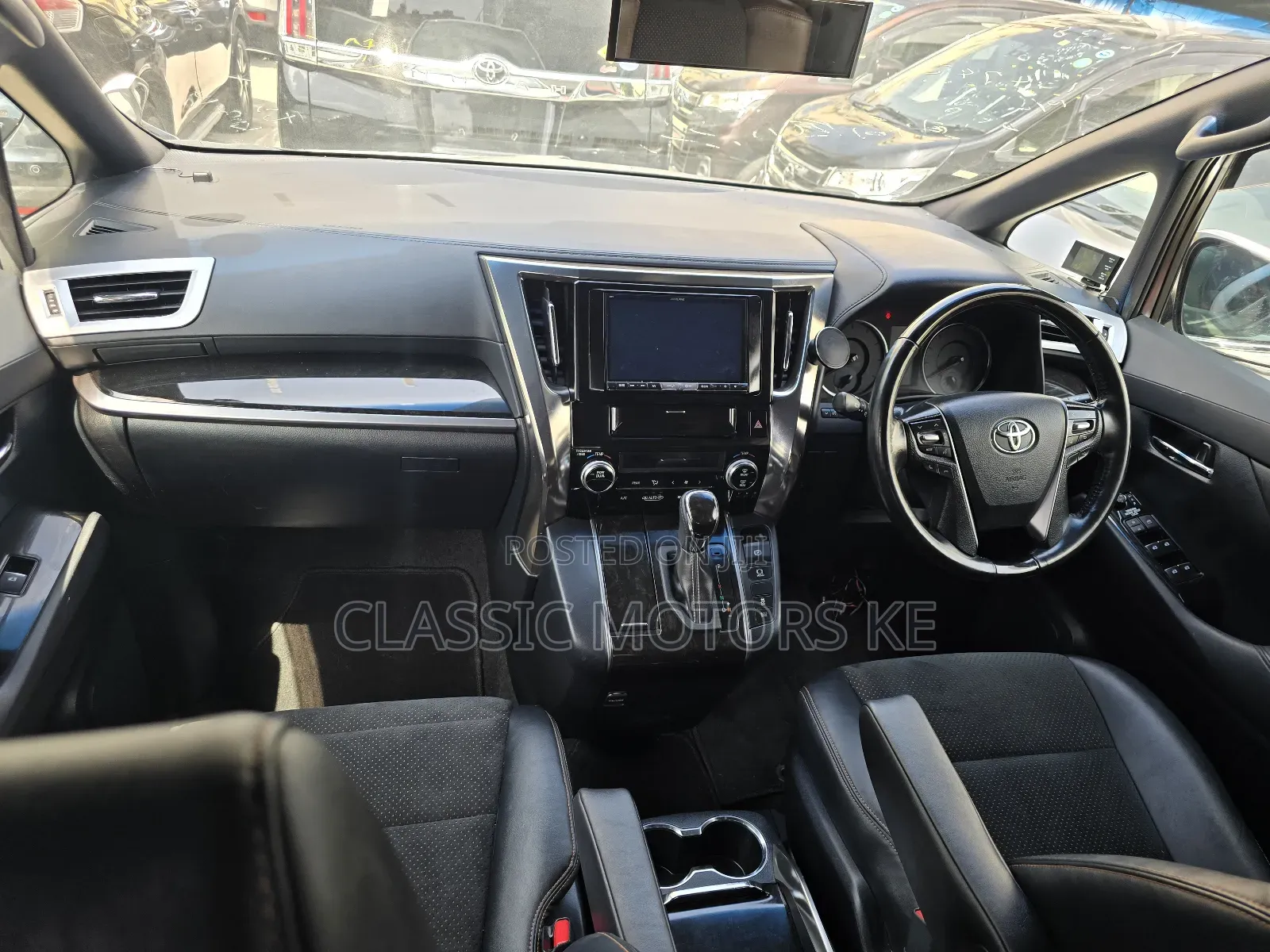 Toyota Alphard 2.5 Petrol FWD 2018 White