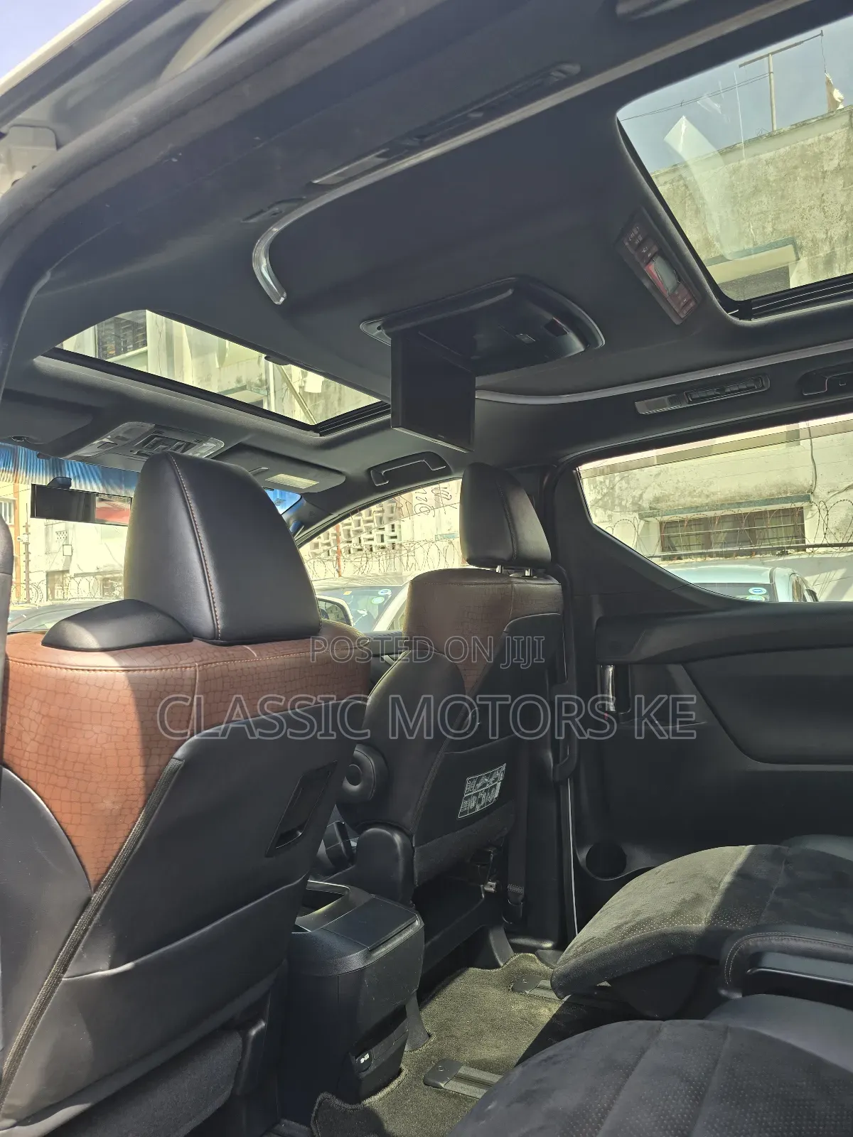 Toyota Alphard 2.5 Petrol FWD 2018 White
