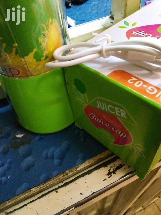 Portable Juice Blender - main view
