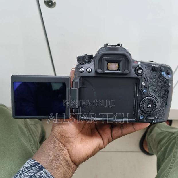 Canon EOS 70D DSLR Camera With 18-55mm - thumbnail 3