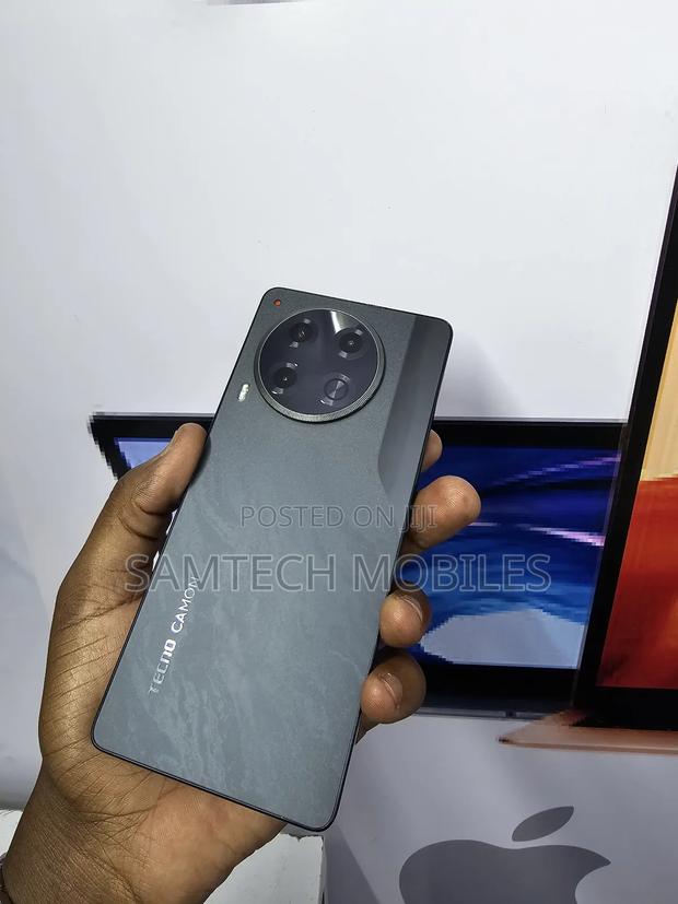 Tecno Camon 30 256 GB Black - thumbnail 3