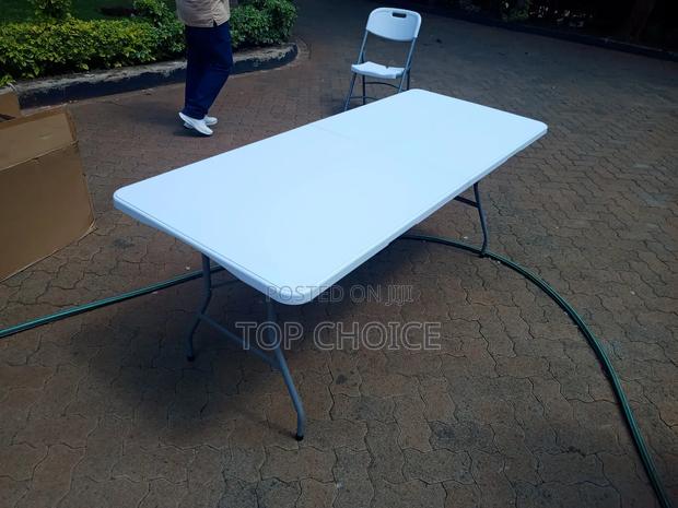 Foldable Table/ Dining Table