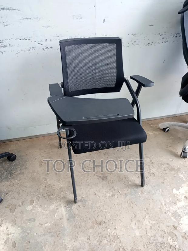 Office Chair With Working Clip - main view