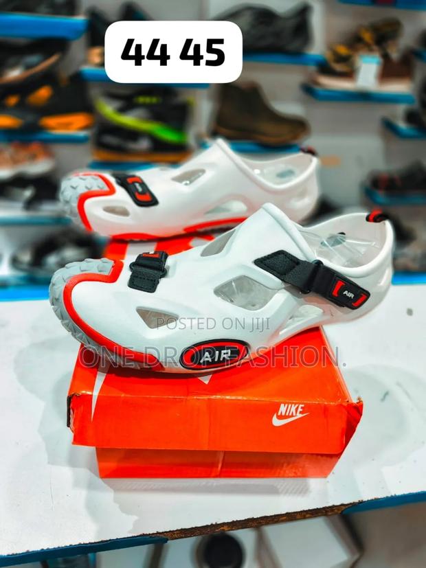 Open Shoes - thumbnail 2